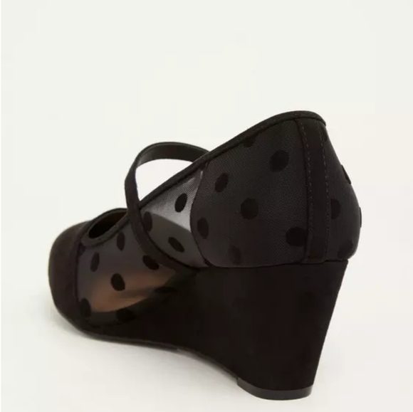 Size 12 wide Torrid Polka Dot mesh mini Wedge black sandals shoes - Picture 2 of 8
